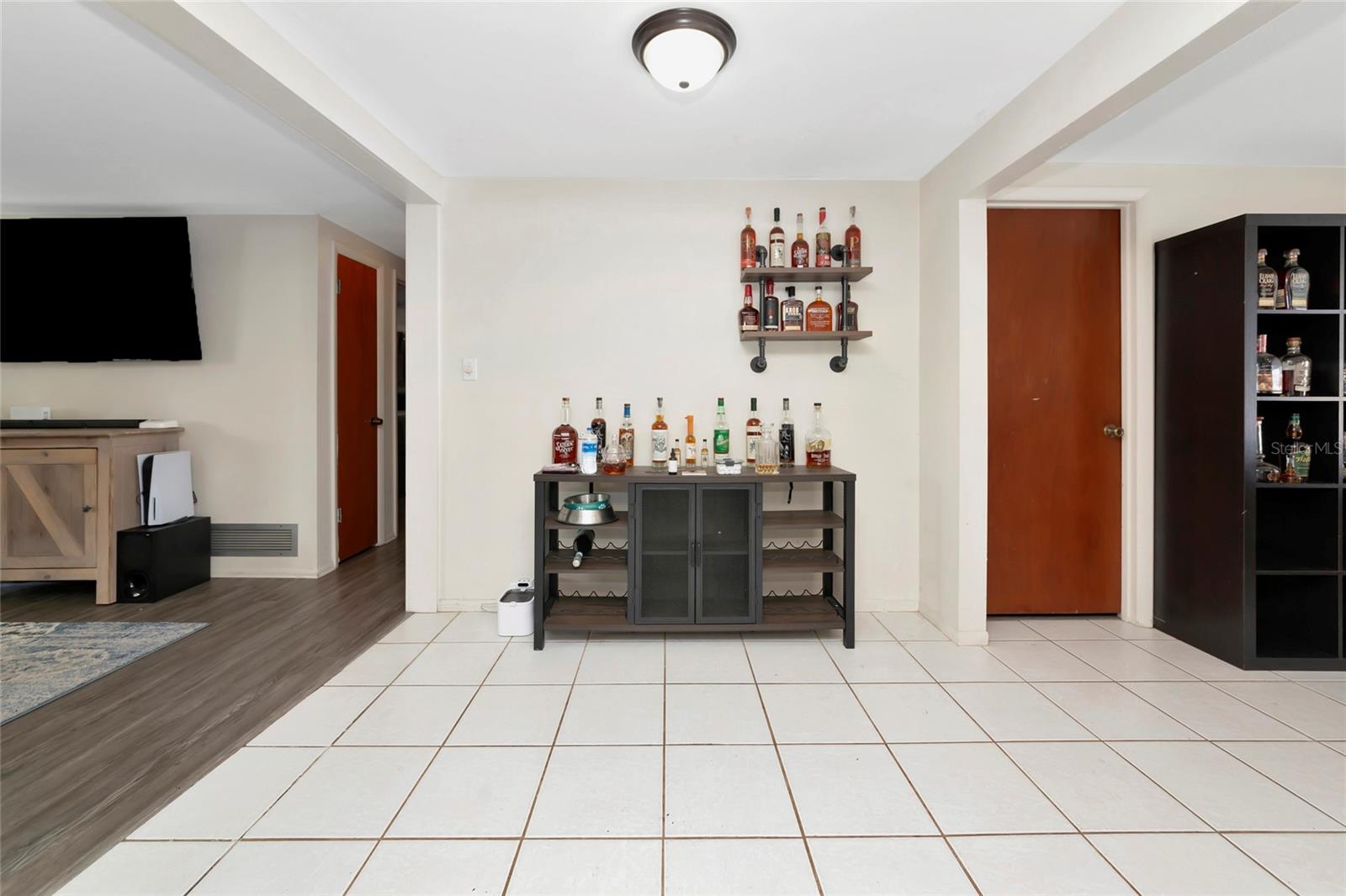 SARASOTA SPGS - Residential