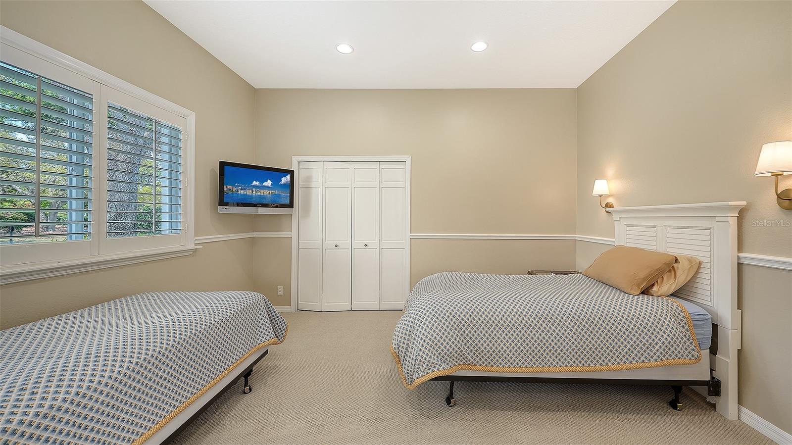 OAKS 2 PH 2 - Residential