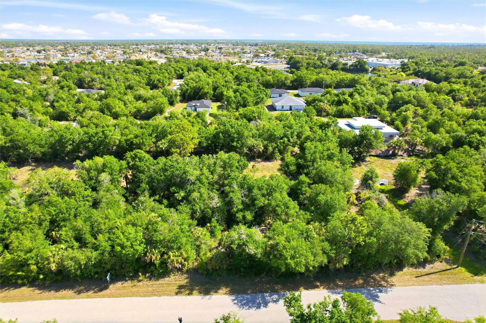 7095 FREEBERG CIRCLE