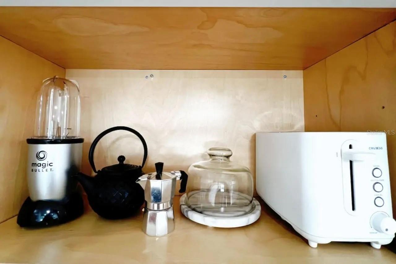 ISLAND RESORT AT MARINERS CLUB - Residential