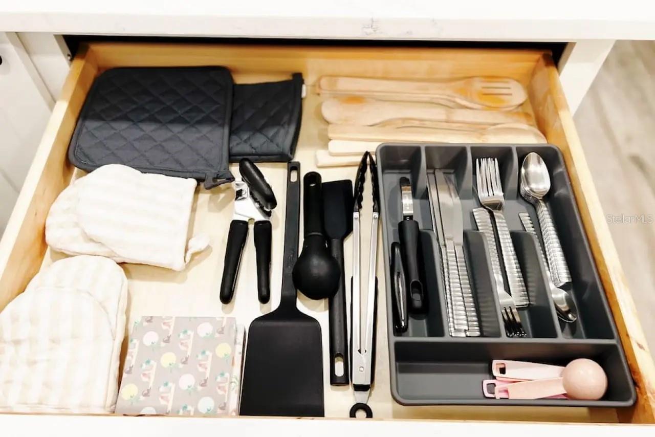 ISLAND RESORT AT MARINERS CLUB - Residential