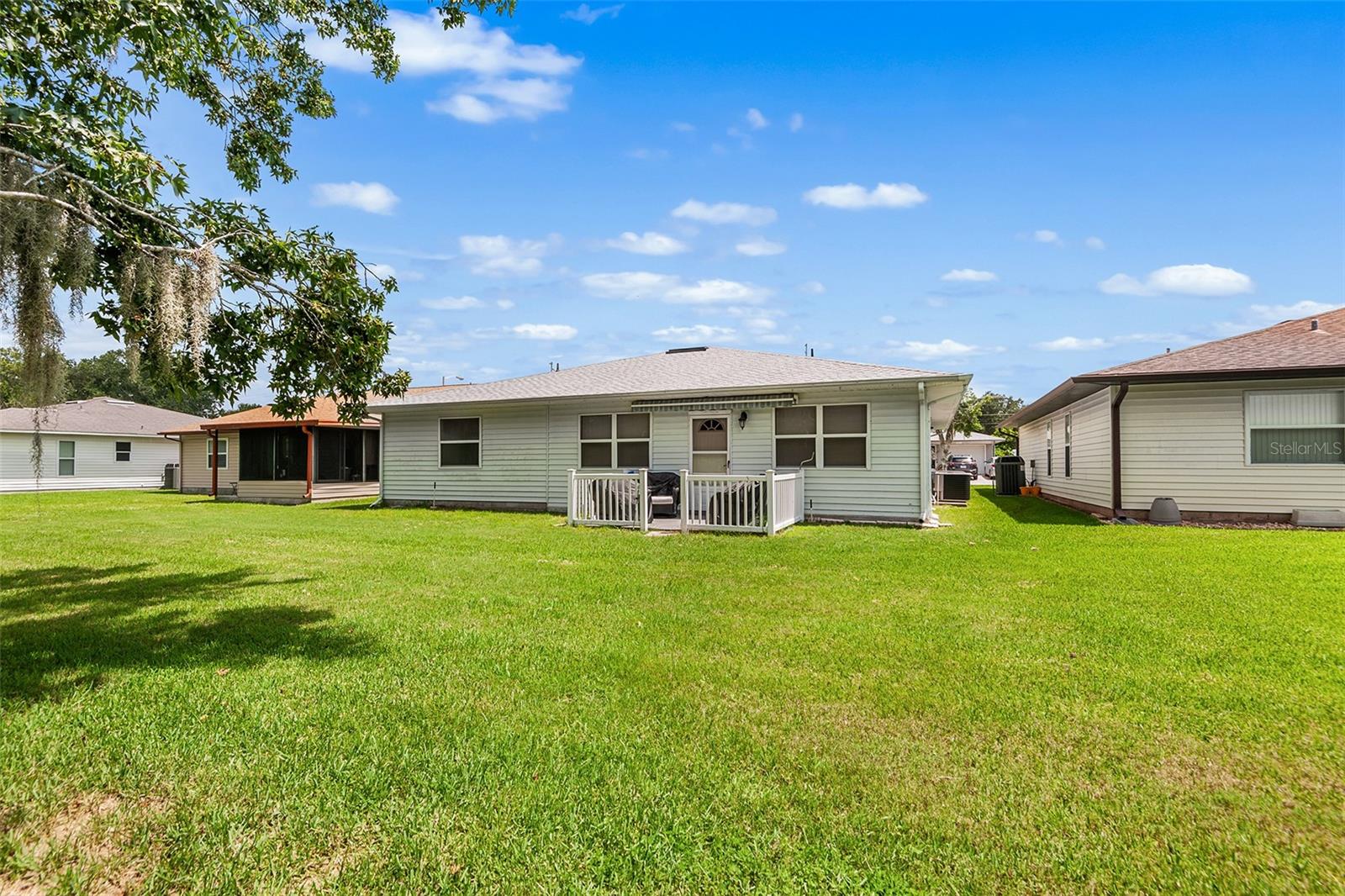 4976 PLEASANT HOLLOW TRL