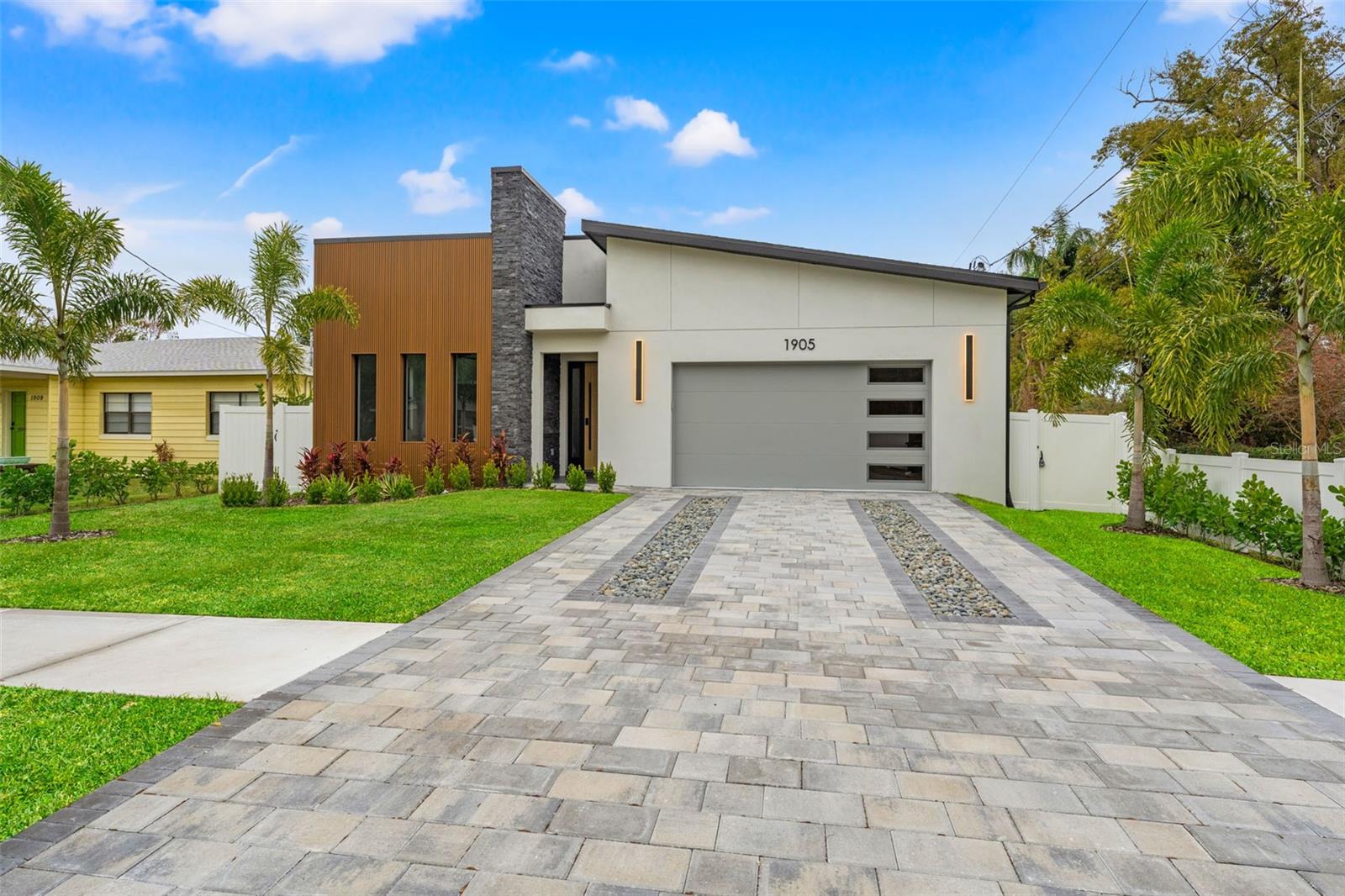 1905 W ERNA DRIVE