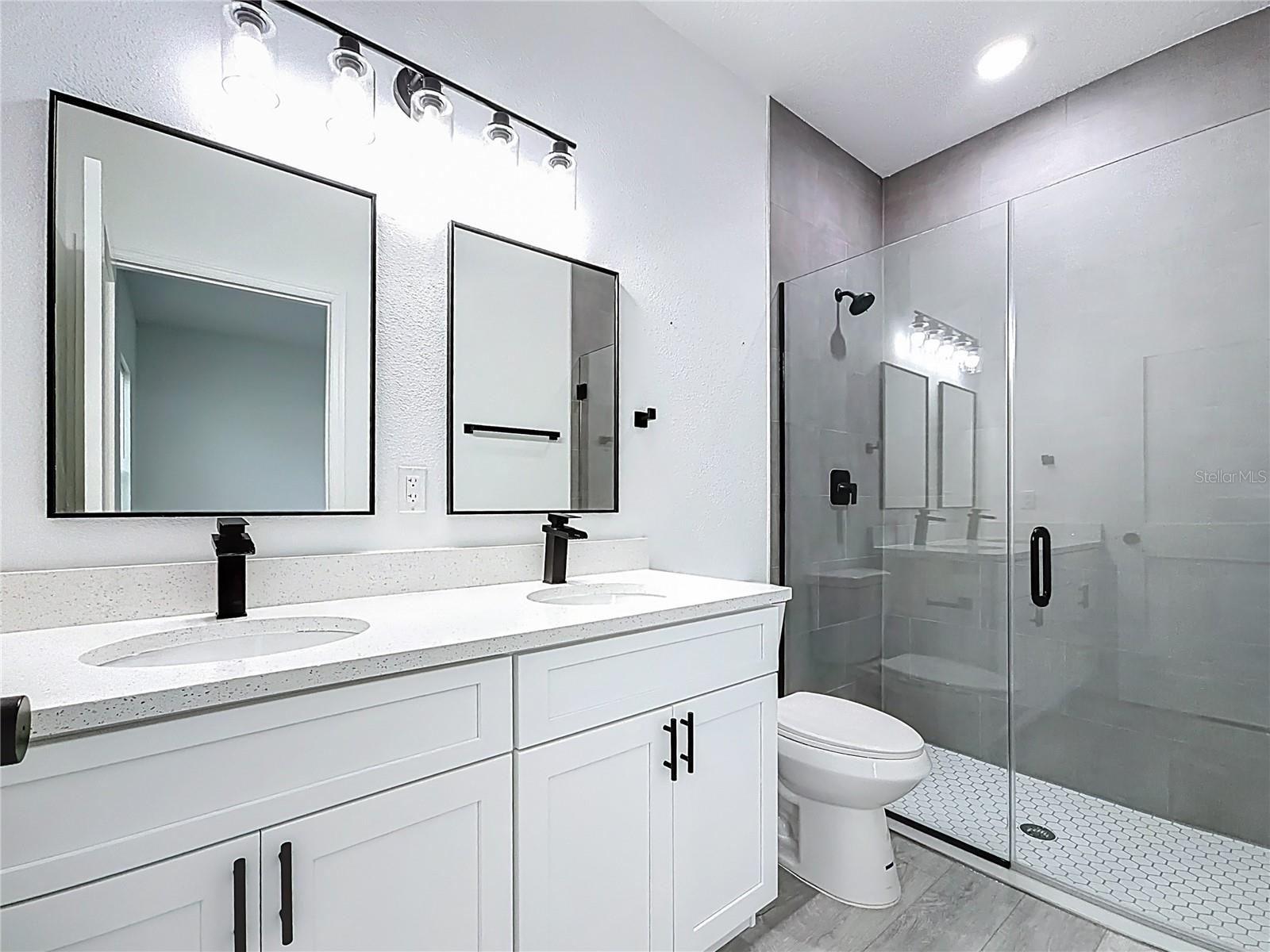 MARION OAKS UN 01 - Residential