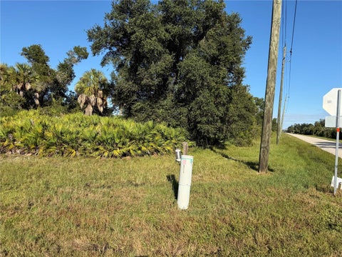 Photo of 13509 Eleanor Avenue, Port Charlotte, FL 33953 (MLS # D6149308)