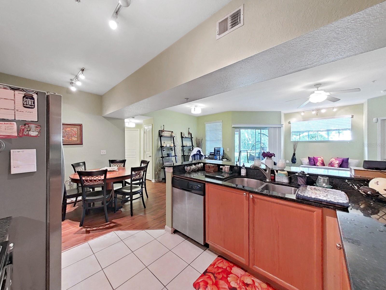 OXFORD PLACE AT TAMPA PALMS A - Residential