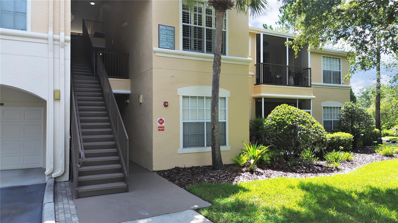 OXFORD PLACE AT TAMPA PALMS A - Residential