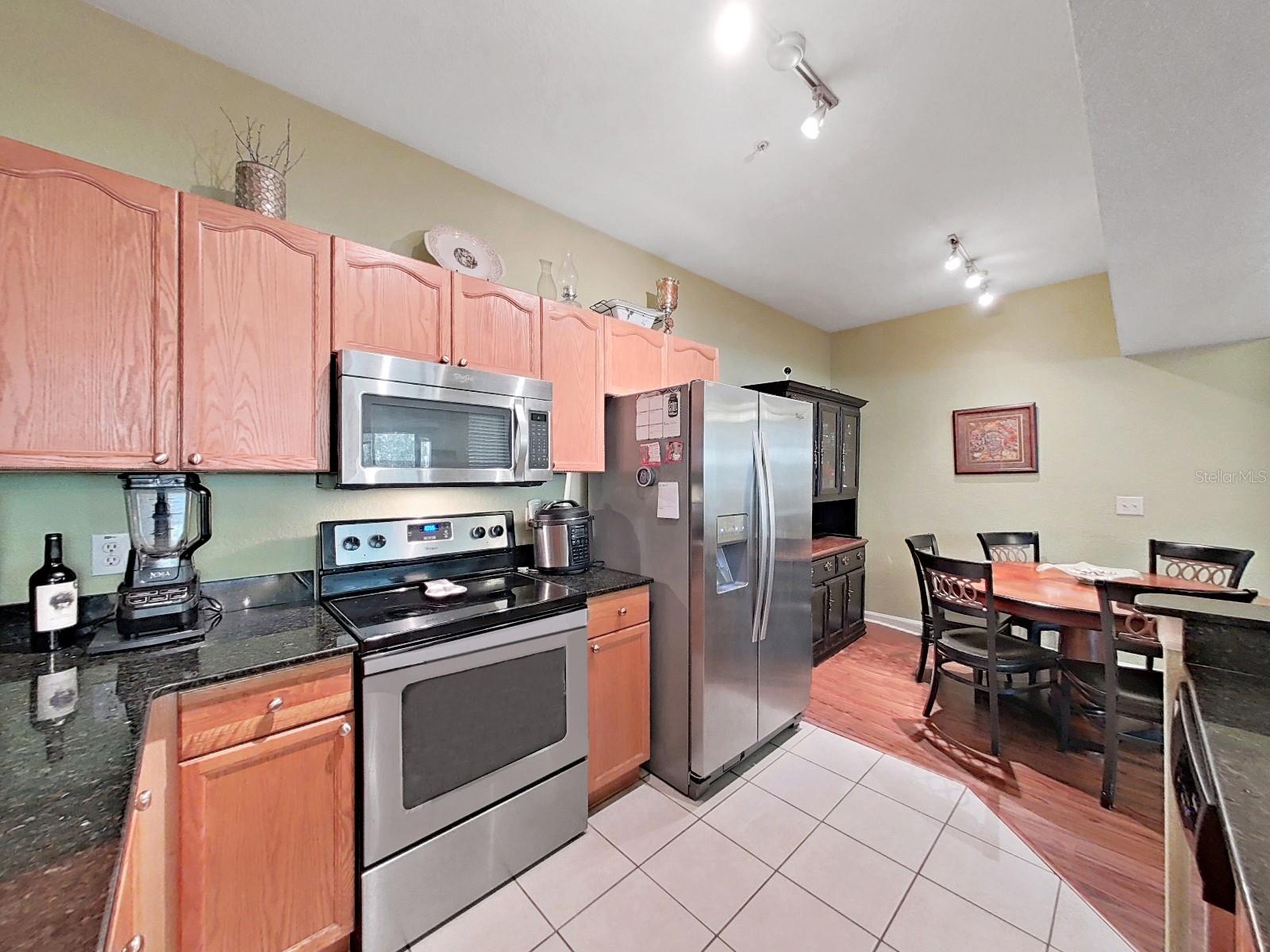 OXFORD PLACE AT TAMPA PALMS A - Residential