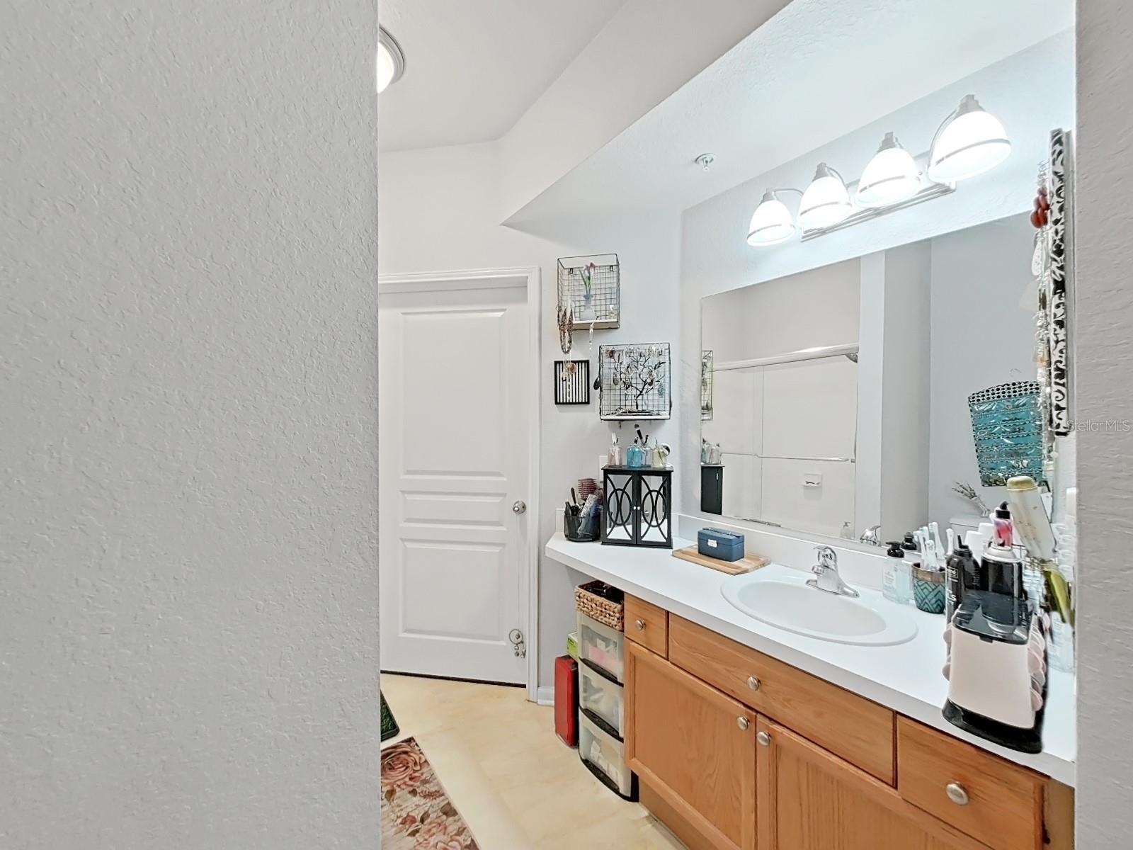 OXFORD PLACE AT TAMPA PALMS A - Residential