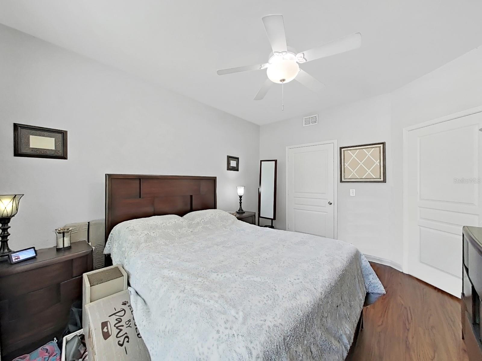 OXFORD PLACE AT TAMPA PALMS A - Residential