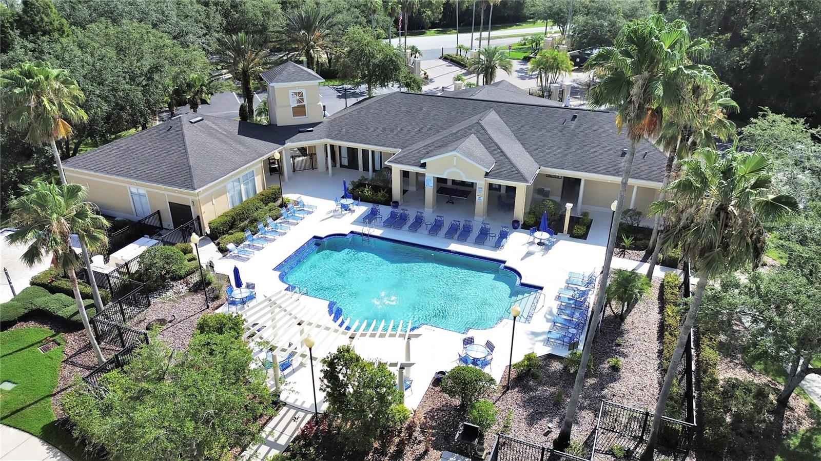 OXFORD PLACE AT TAMPA PALMS A - Residential