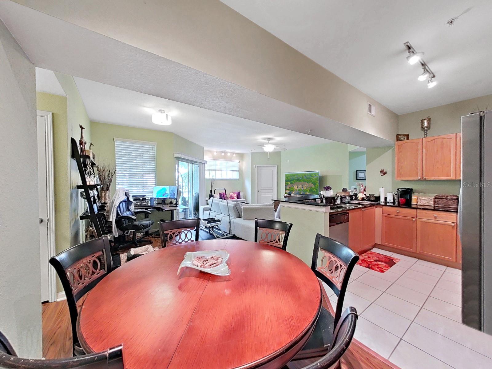 OXFORD PLACE AT TAMPA PALMS A - Residential
