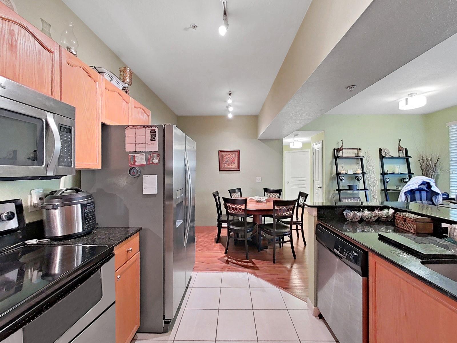 OXFORD PLACE AT TAMPA PALMS A - Residential