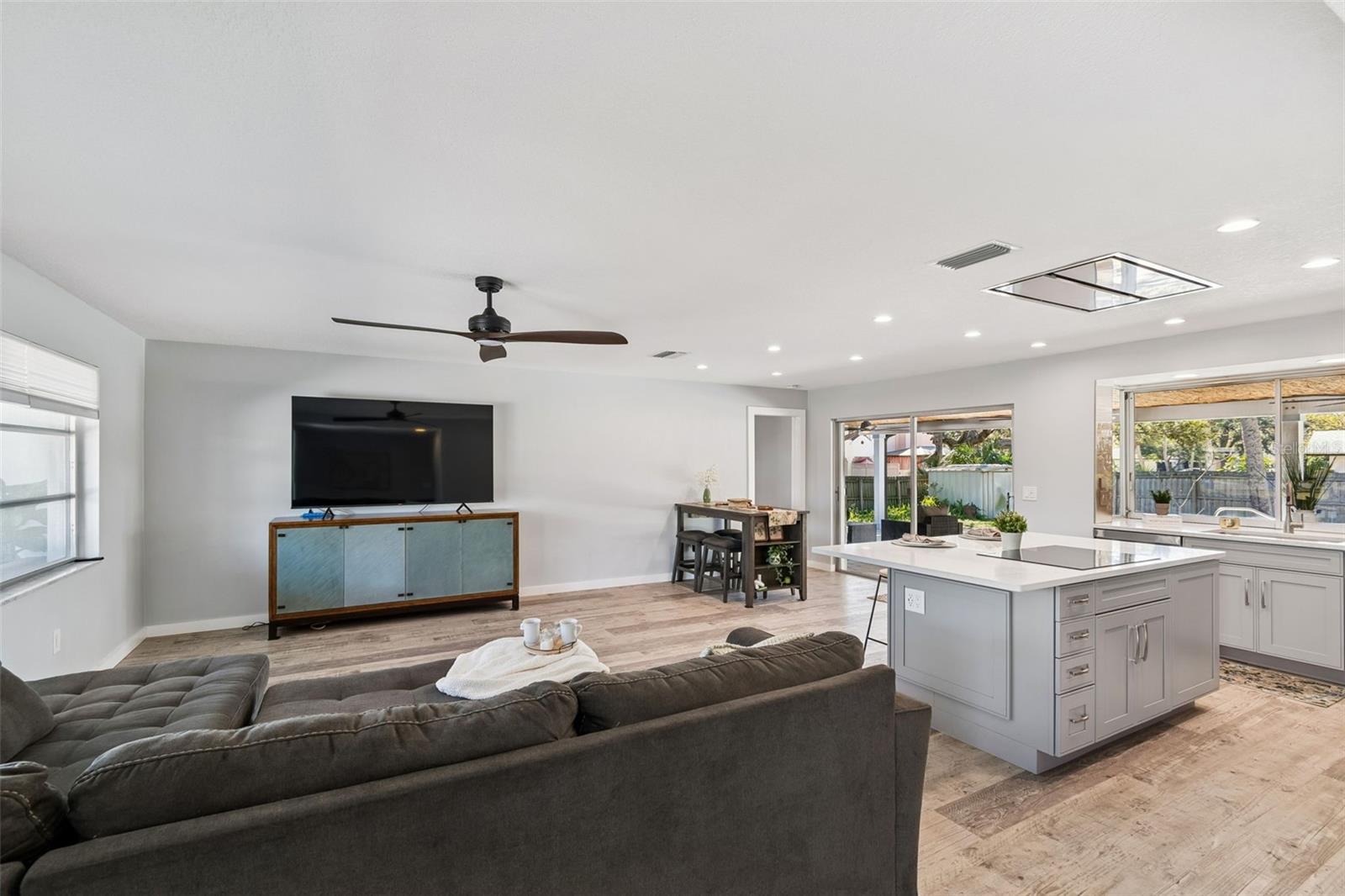 MAXIMO POINT ADD - Residential