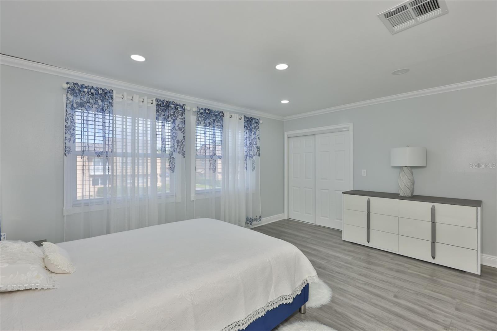 CLEARBROOKE TWNHS PH 8 - Residential