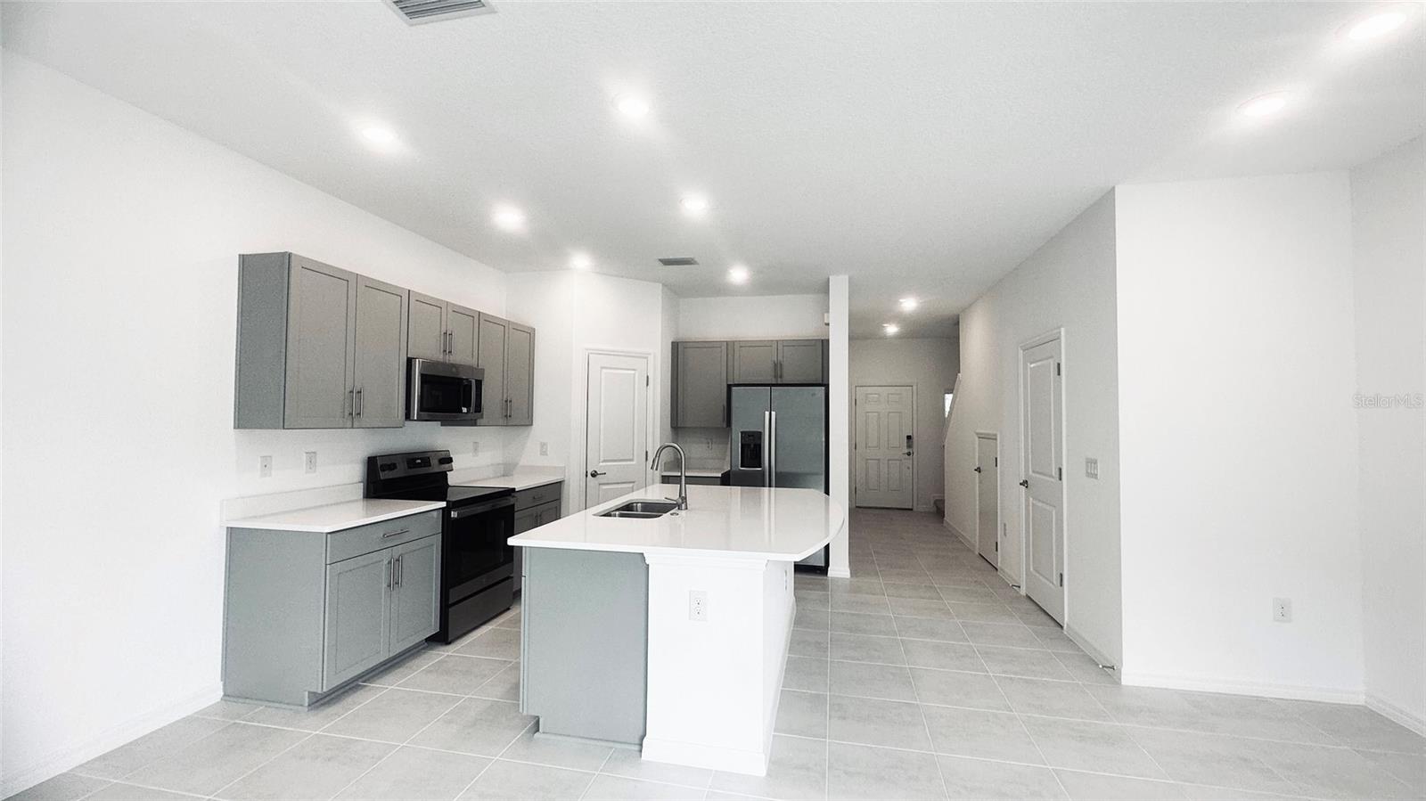 SKYE RANCH NBRHD TWO TWNHMS - Residential Lease