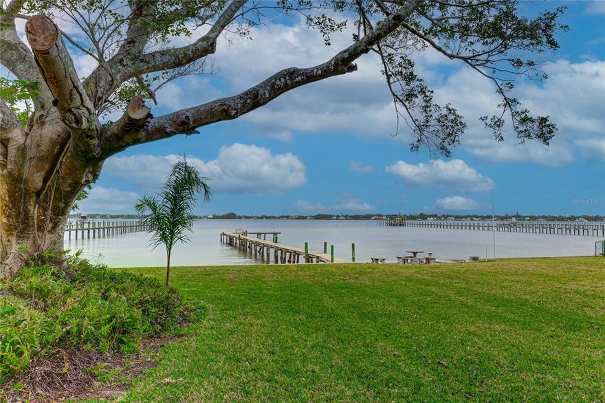Riverview Boulevard on the Manatee River! Almost 130 feet of frontage with High Elevation on the Manatee River!
-3/2 Main Cottage
-1/1 Guest Cottage
-2 potential buildable lots
If living on the river is your End Game ... MAKE YOUR DREAM HAPPEN NOW! Remodel the History or Rebuild a New Story.

Priced at the value of the land, this property presents a grand opportunity for a riverfront estate homesite or the restoration of its enchanting "old Florida" style home. Featuring 3 bedrooms and 2 bathrooms, the charming residence showcases pecky cypress ceilings, a stone fireplace, and a spacious great room with added anterooms suitable for office space or morning rooms.  Included in the offering is a detached guesthouse and a two-car garage

This sought after location, adorned with granddaddy oaks, enjoys leisurely strolls through the historic river district  or easily bike to downtown for the weekly public market, festivals, and Riverwalk Park. Indulge in the vibrant cultural center with its theater, library, and array of restaurants and pubs. With minutes to the sandy Gulf beaches of Anna Maria Island and convenient access to St. Pete, Tampa, and Sarasota airports, this property offers a rare blend of tranquility and accessibility.