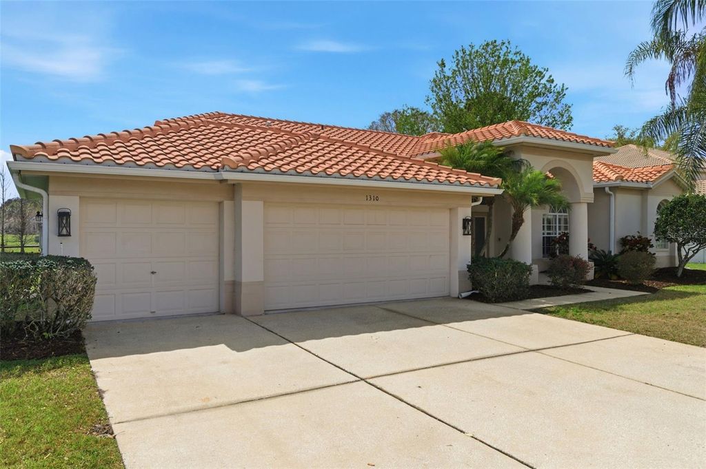 Photo of 1310 Kings Way Lane, Tarpon Springs, FL 34688 (MLS # TB8486598)