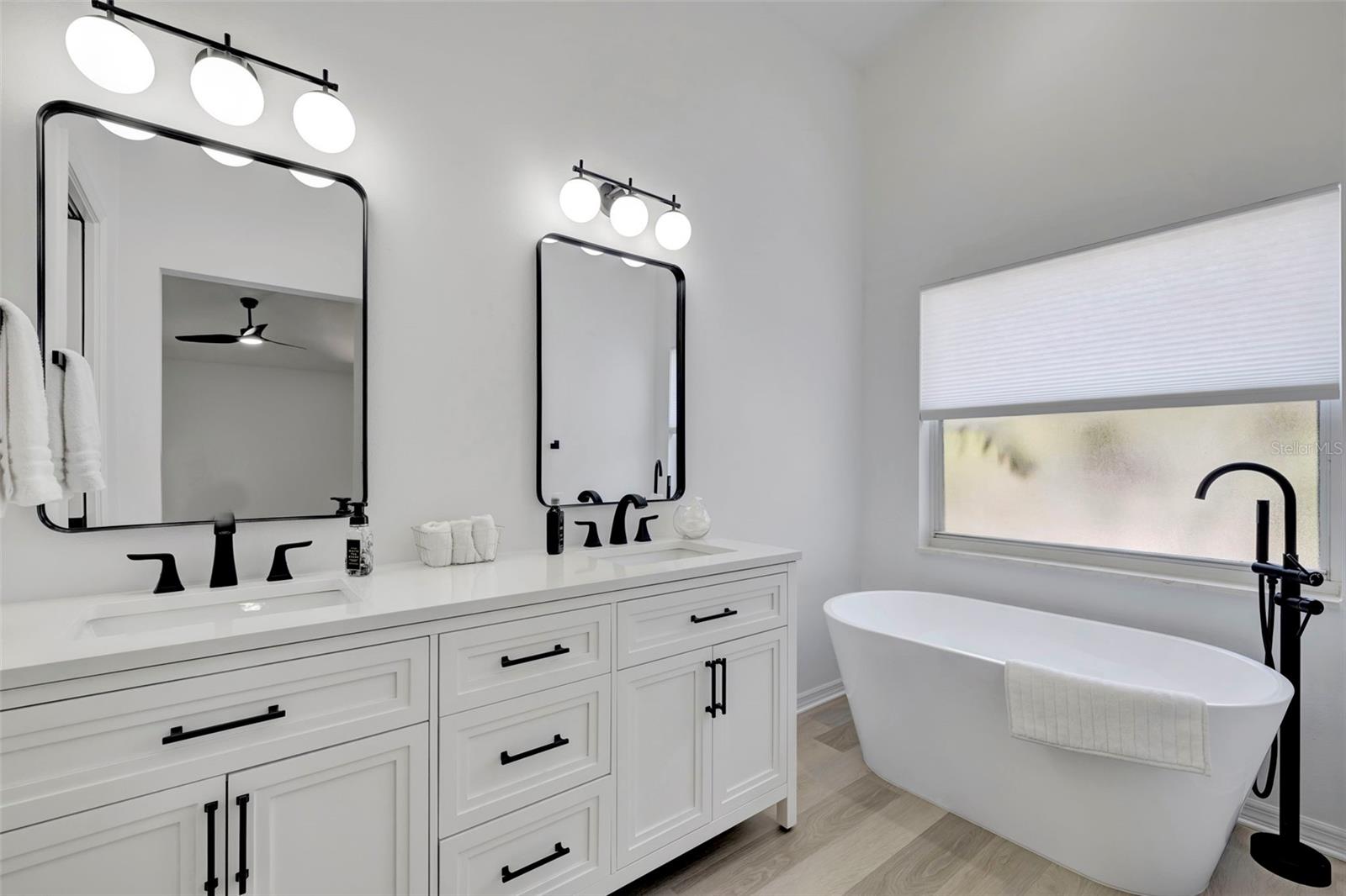 DEL SOL VILLAGE AT LONGWOOD RUN PH 02 - Residential