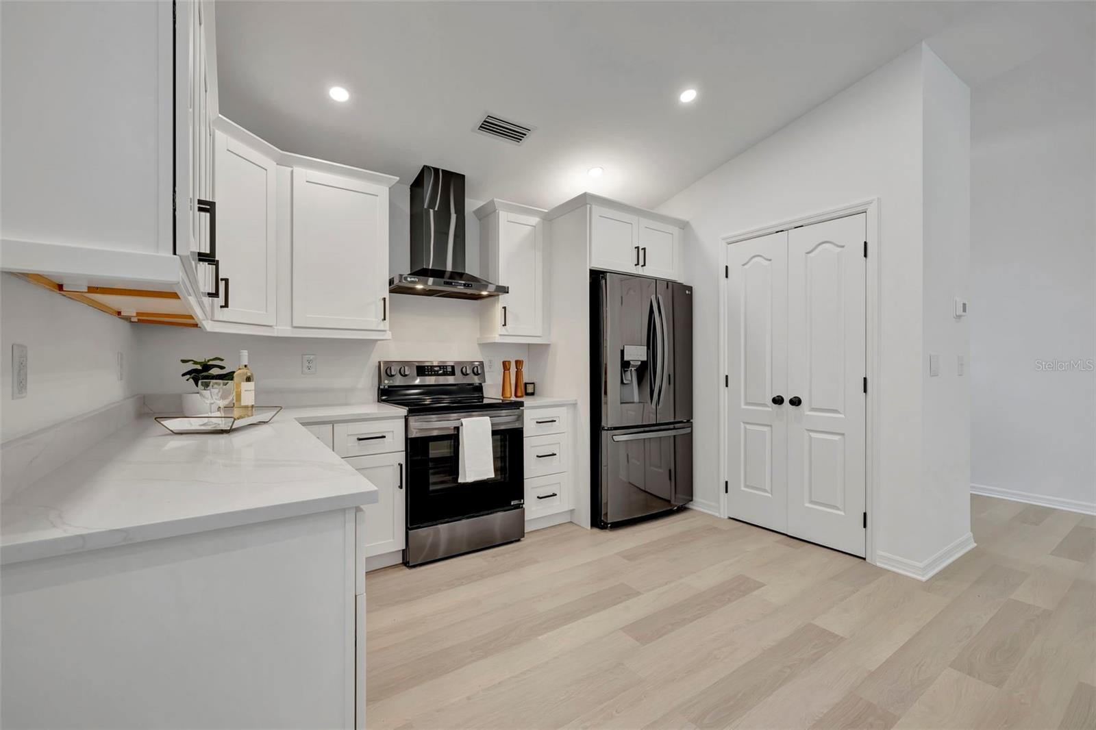 DEL SOL VILLAGE AT LONGWOOD RUN PH 02 - Residential