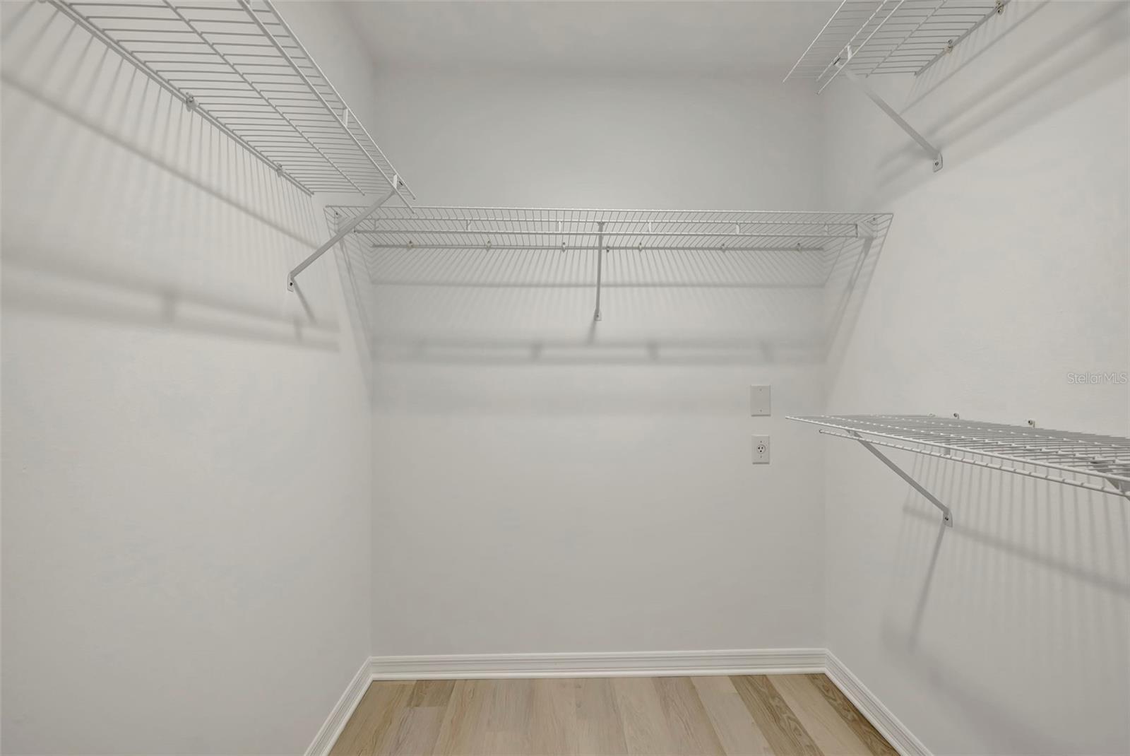 DEL SOL VILLAGE AT LONGWOOD RUN PH 02 - Residential