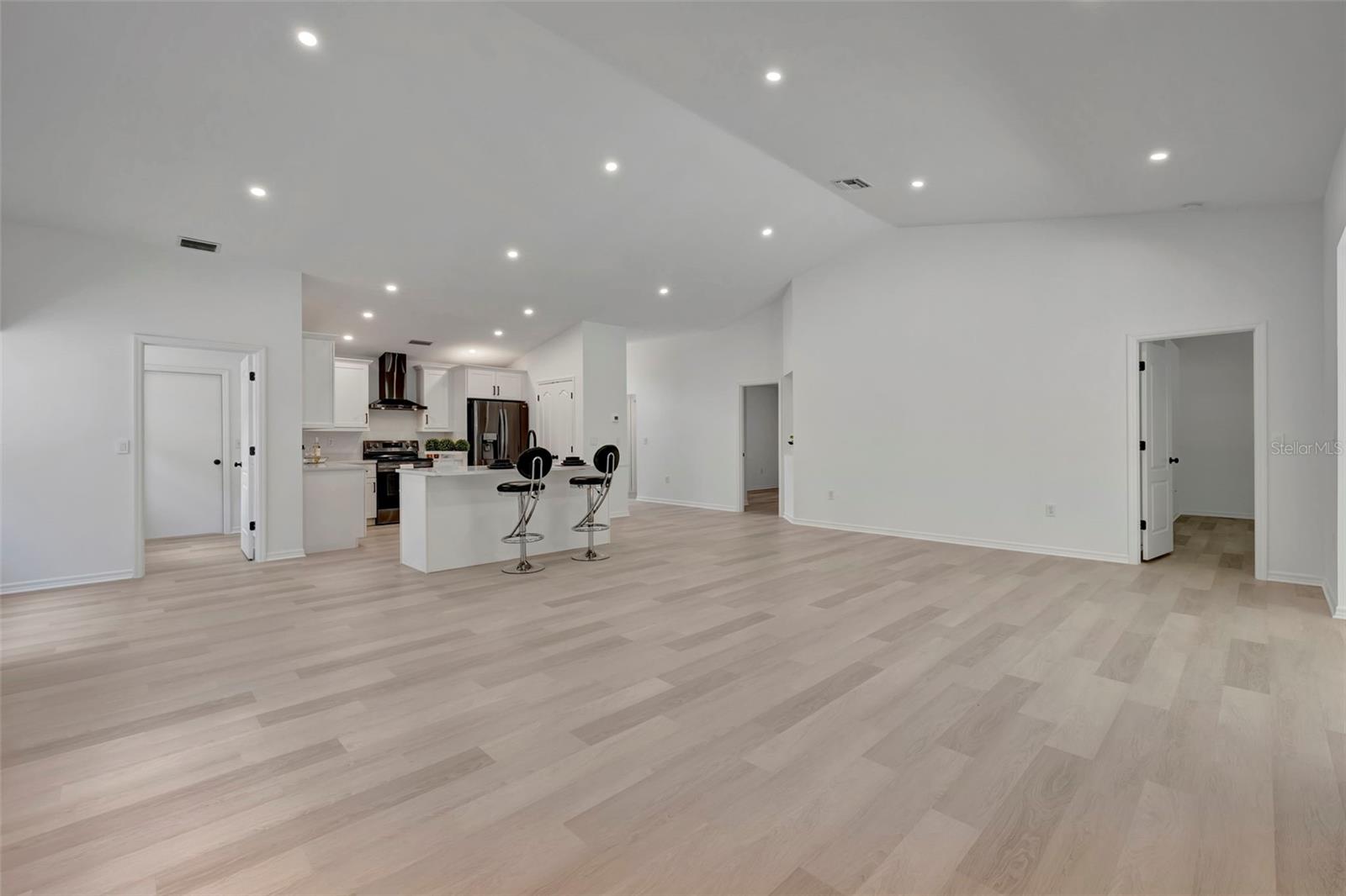 DEL SOL VILLAGE AT LONGWOOD RUN PH 02 - Residential