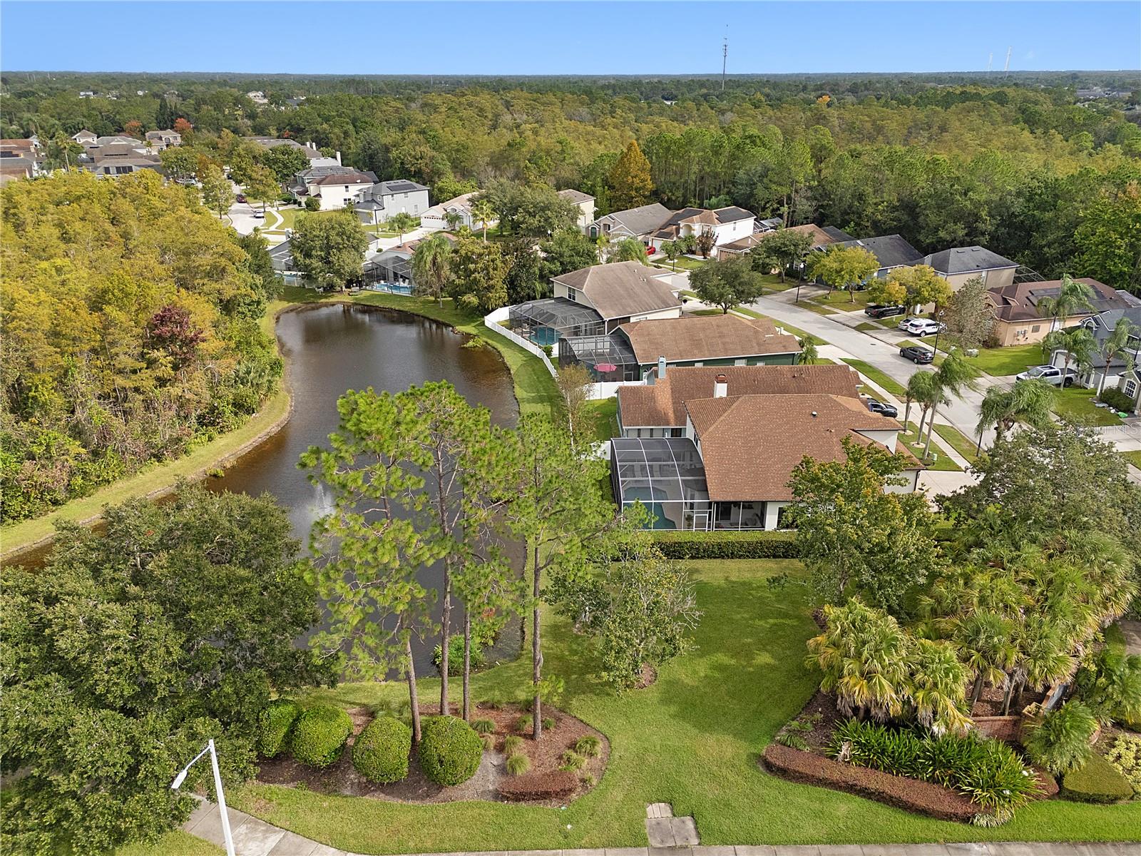 944 MAPLE CREEK DRIVE