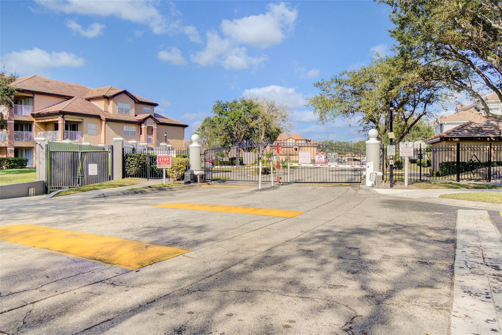 AUDUBON VLS/HUNTERS CRK CONDO - Residential