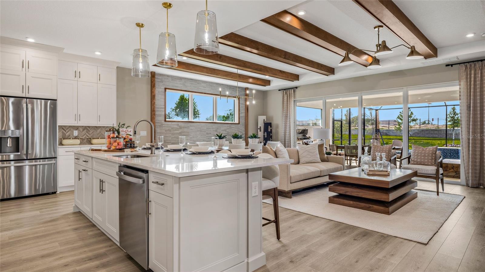 940 CLUB CRESSWIND DRIVE