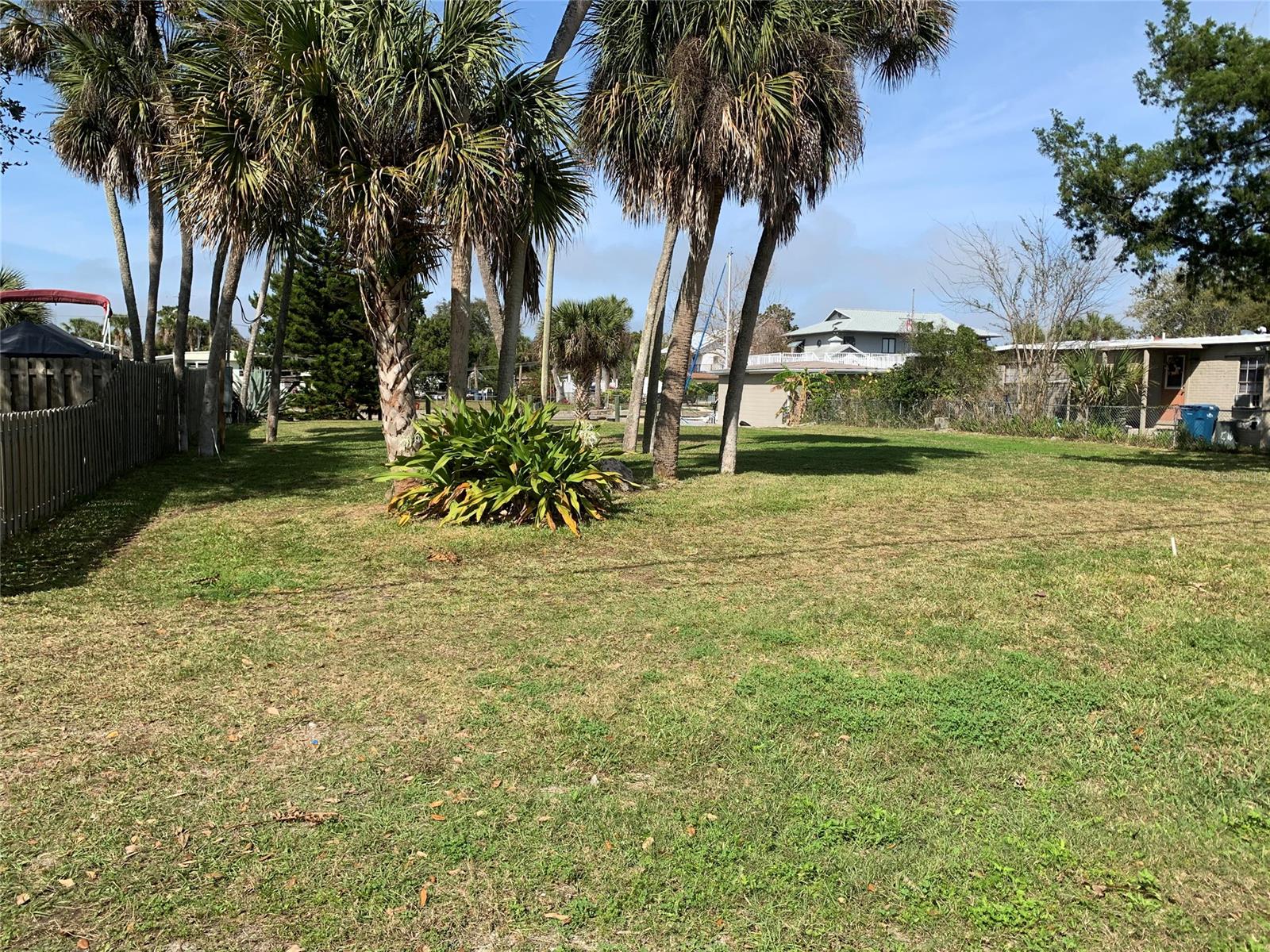 South Waterfront Park - Land