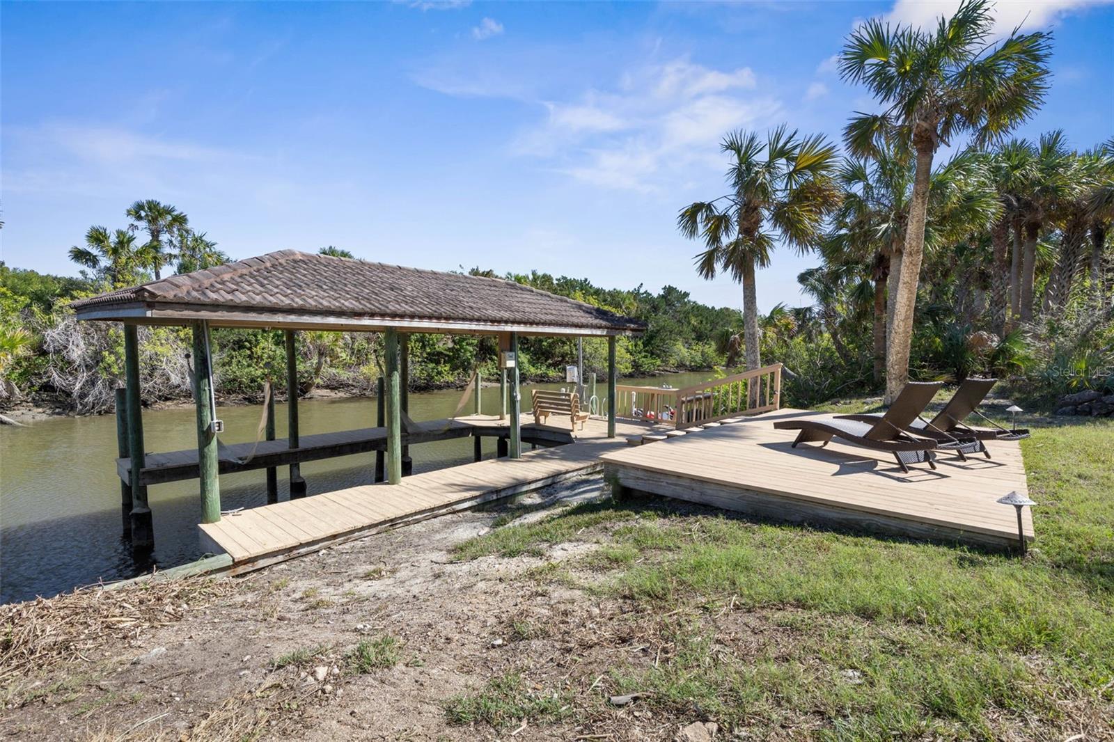 HAMMOCK DUNES - Residential
