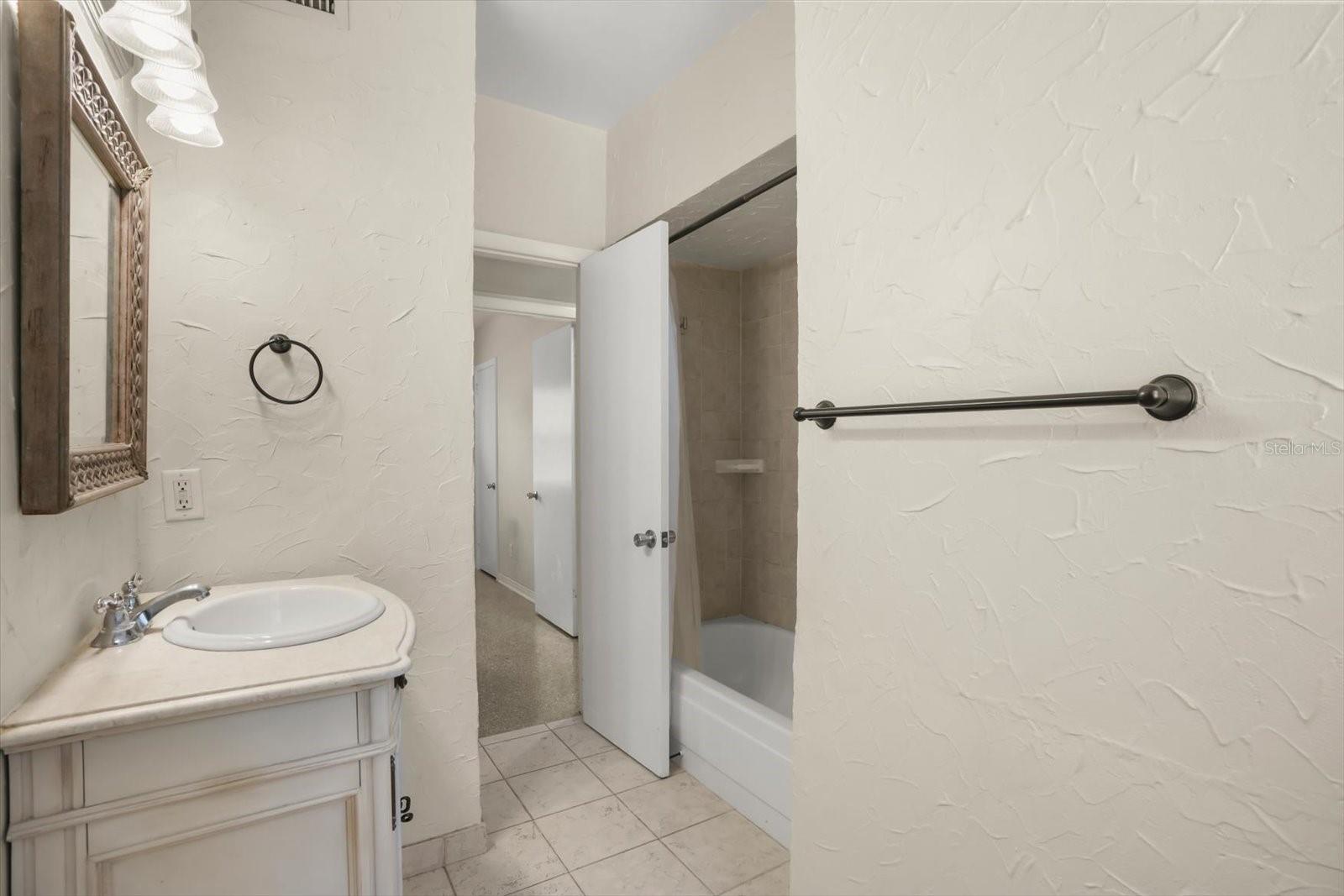 HOWELL HEIGHTS - Residential