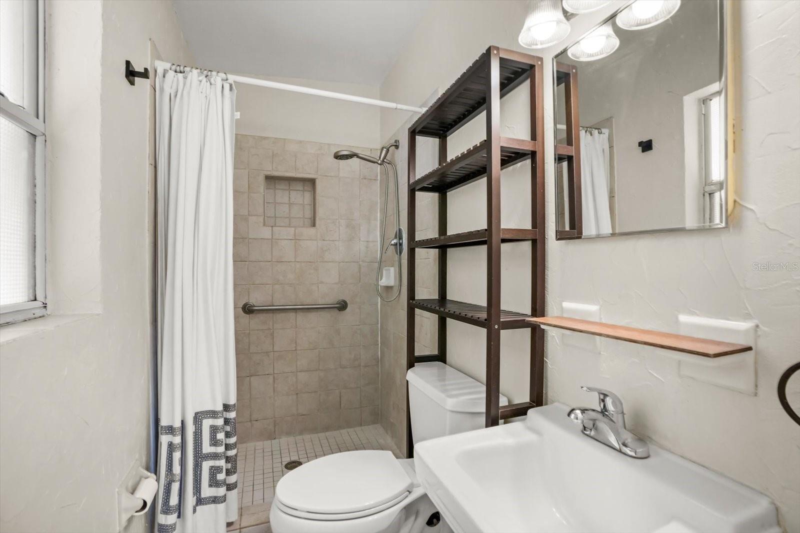 HOWELL HEIGHTS - Residential