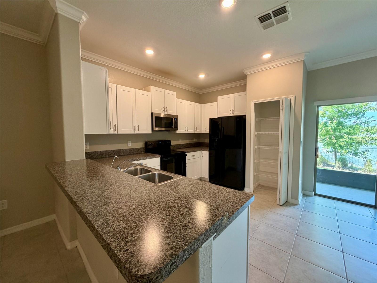 SUMMERFIELD TR 19 TWNHMS - Residential