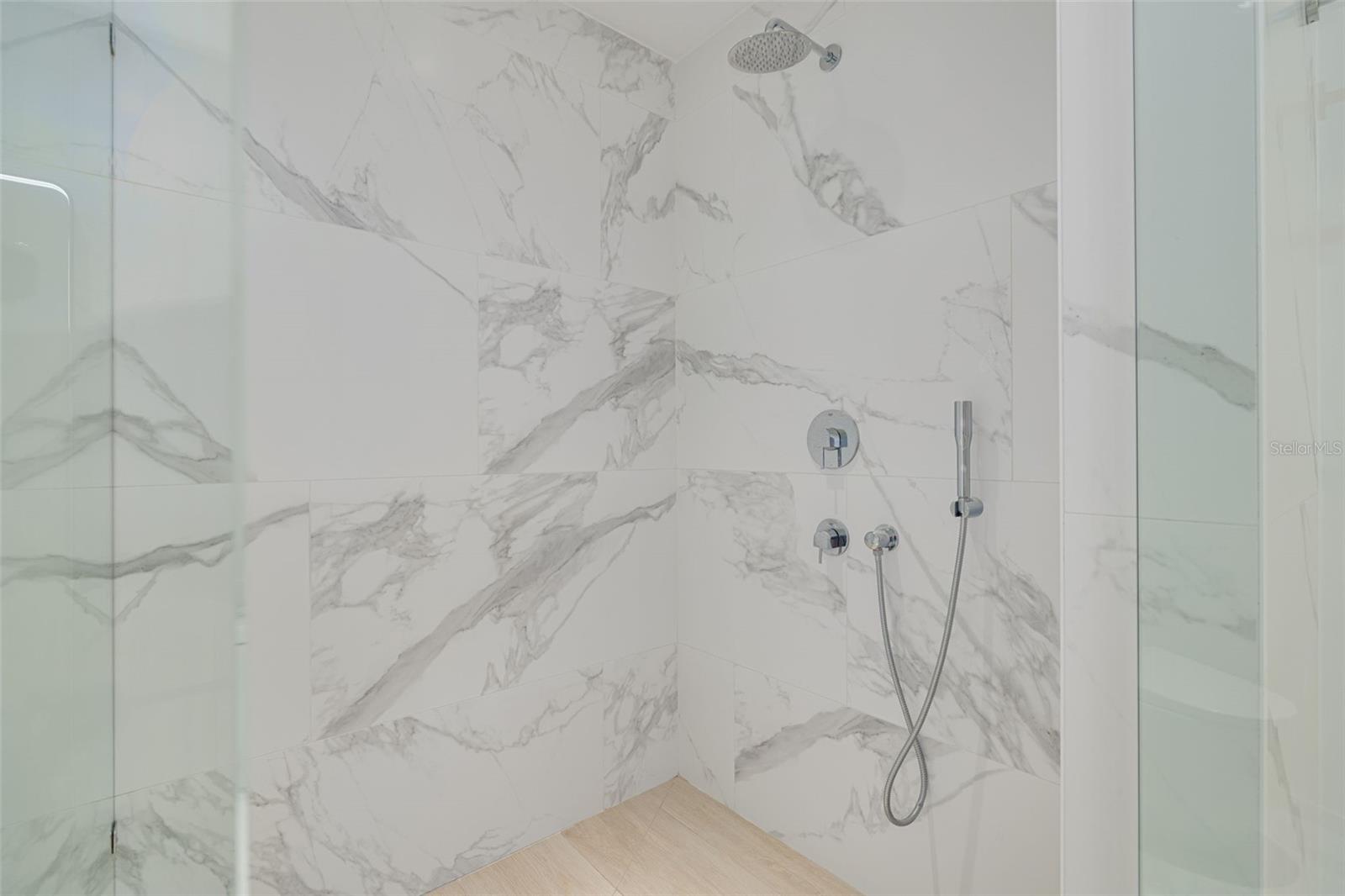 SERENA BY THE SEA - Residential Lease