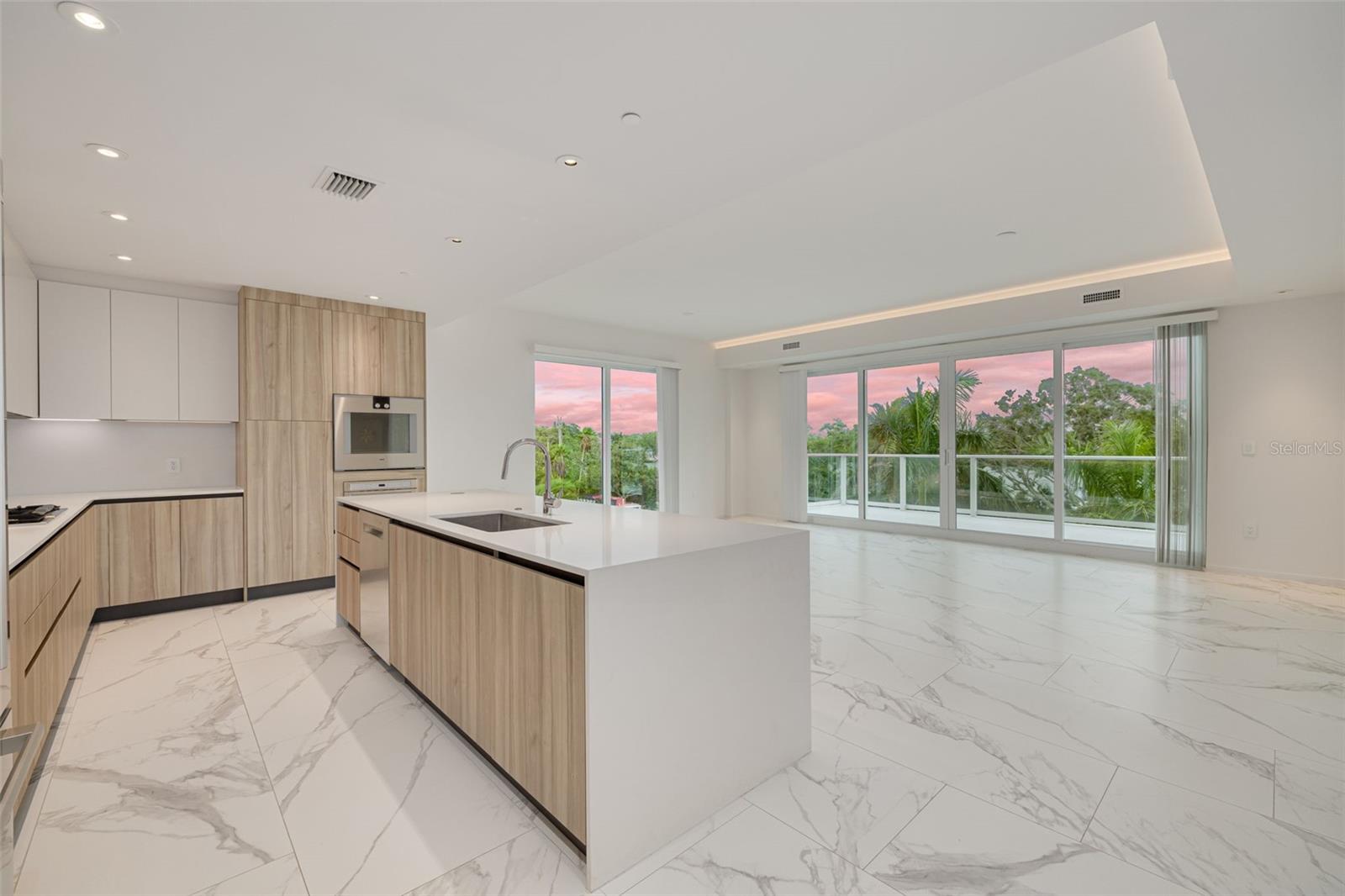 SERENA BY THE SEA - Residential Lease