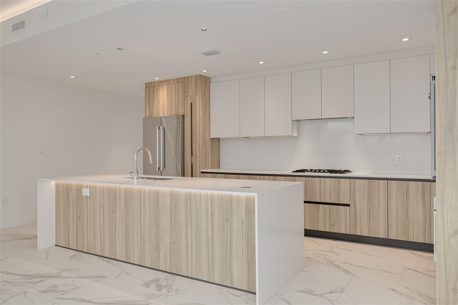 SERENA BY THE SEA - Residential Lease