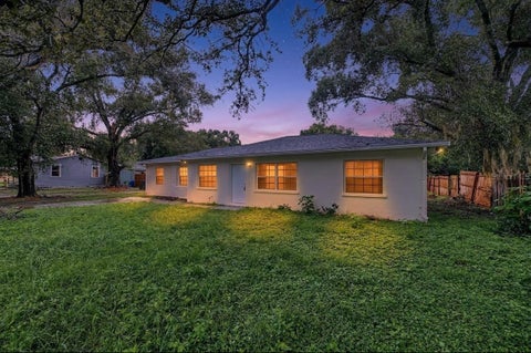 Photo of 810 E 120th Avenue, Tampa, FL 33612 (MLS # TB8539053)
