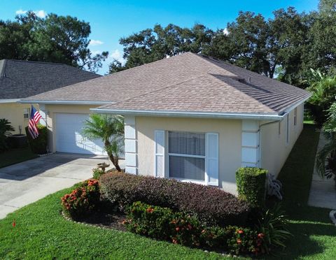 A home in WINTER HAVEN