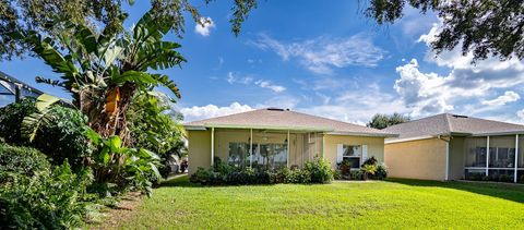 A home in WINTER HAVEN