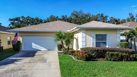 A home in WINTER HAVEN