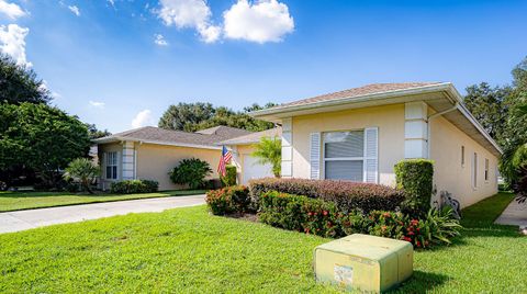 A home in WINTER HAVEN