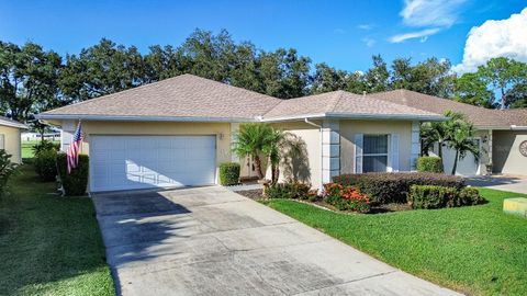 A home in WINTER HAVEN