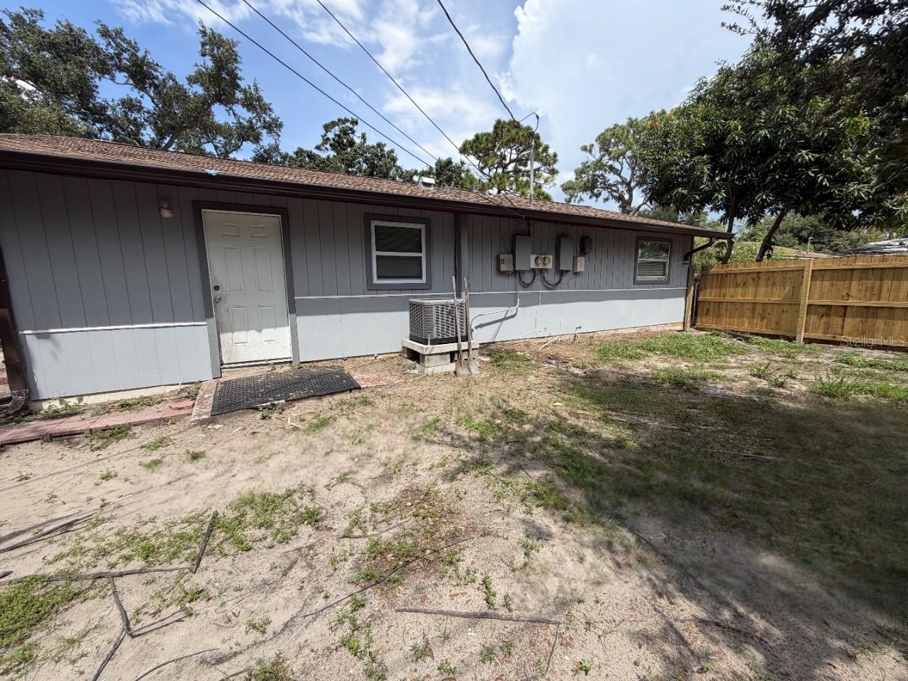 3096 GREEN ACRES AVENUE