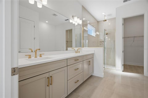 Tiny photo for 16114 Volterra Point, Bella Collina, FL 34756 (MLS # O6438528)