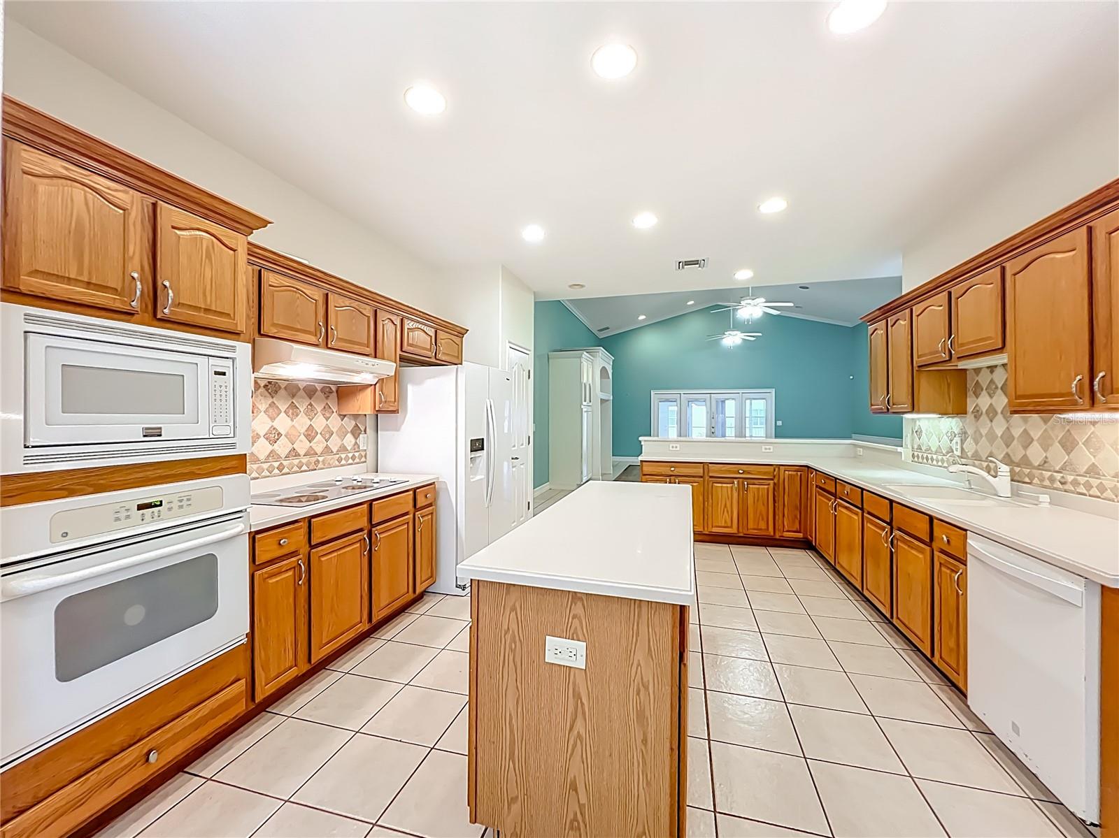 GROVELAND MC MURPHYS WOODS SUB - Residential