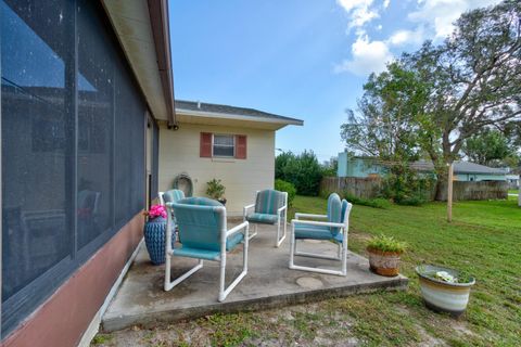 A home in PORT ORANGE