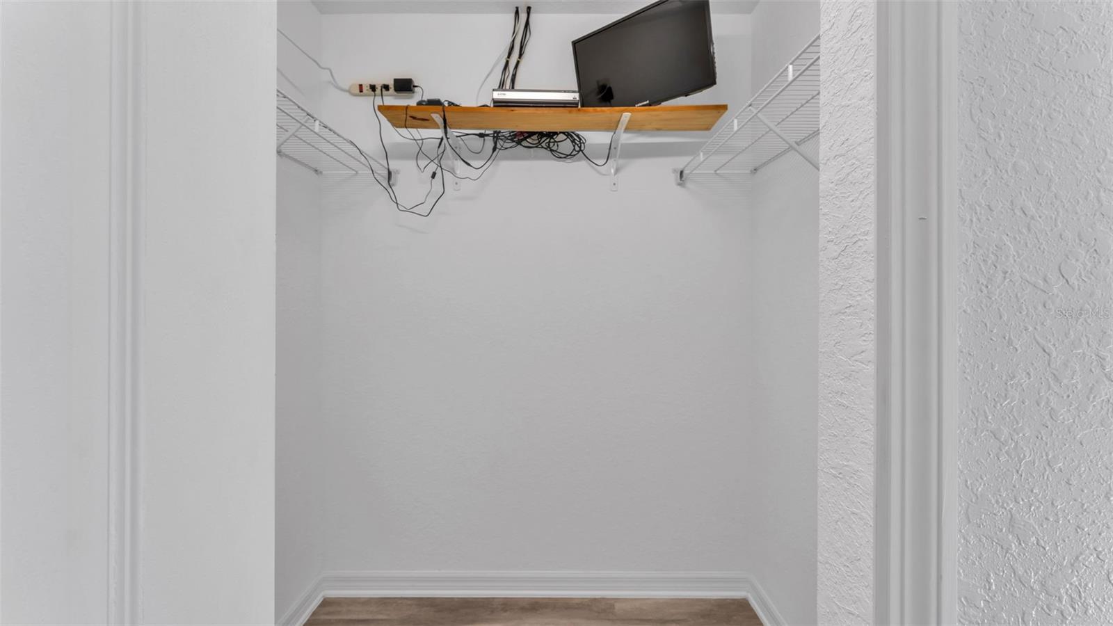 HOLLAND PARK PLACE PH 2 - Residential