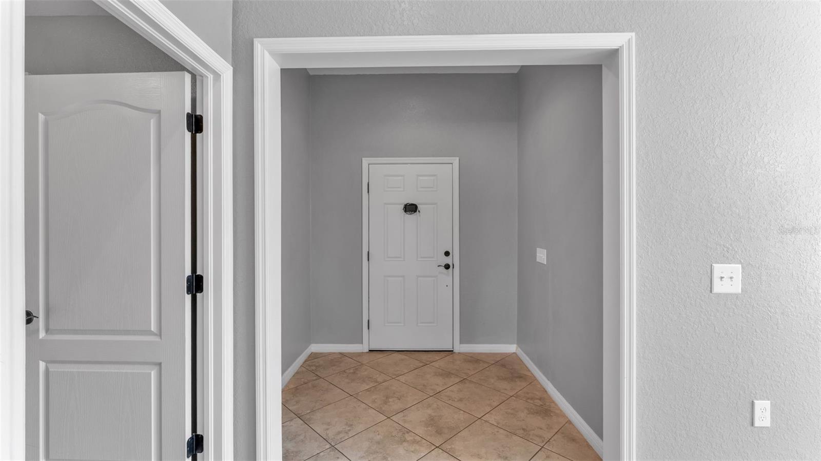 HOLLAND PARK PLACE PH 2 - Residential