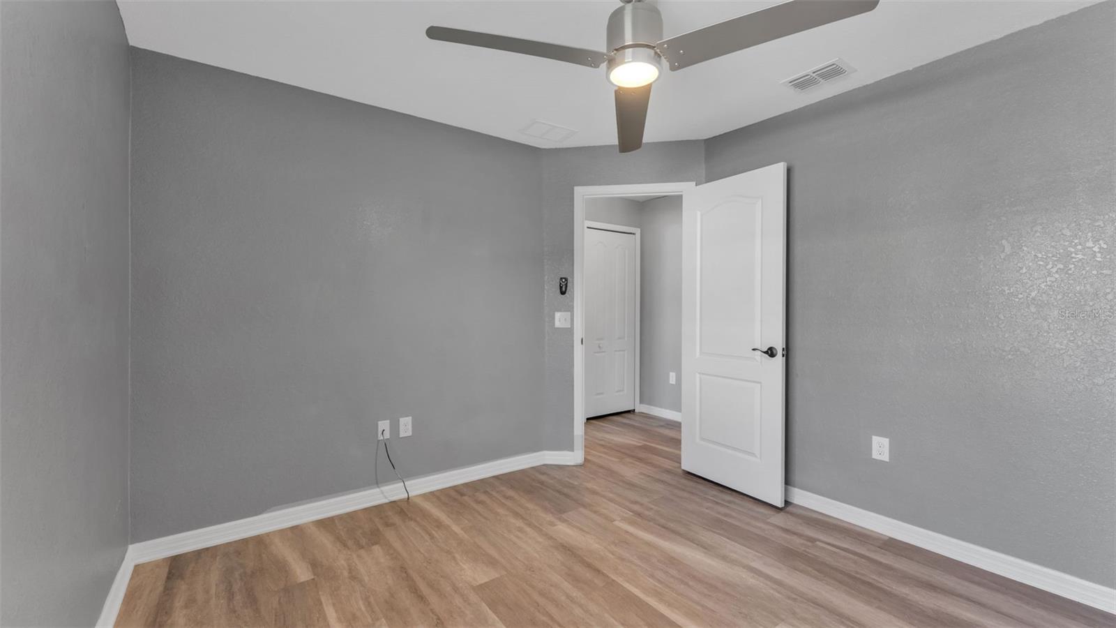 HOLLAND PARK PLACE PH 2 - Residential